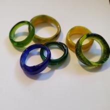 A pile of glass rings.